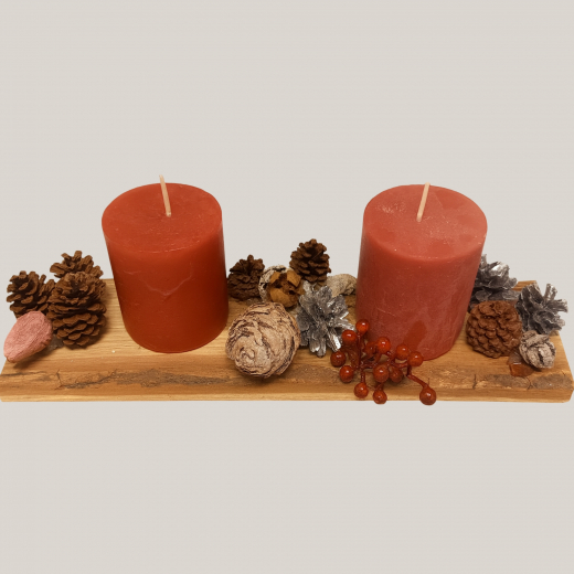 Rustikales Holzbrett 35 cm – Weihnachtsdeko mit Kerzen