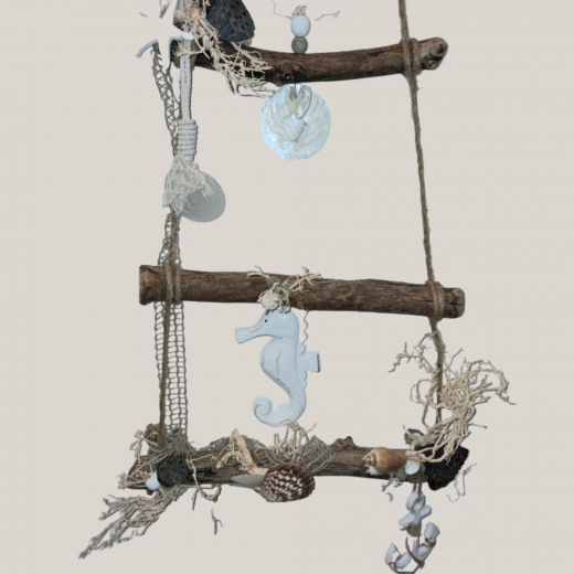 Holzleiter maritim – 90 cm Dekoration mit Seepferdchen