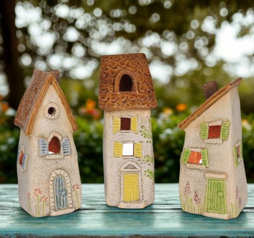 Teelichthaus Keramik mit Blumen 17,6 cm