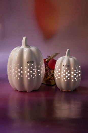 Langer Keramik Kürbis mit LED – Weiße Herbstdeko