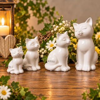 Katze Bella von Tiziano – 4 Größen in Creme