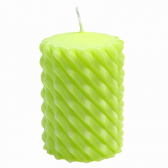 Selbstverlöschende Kerze – handmade in Gelb oder Grün