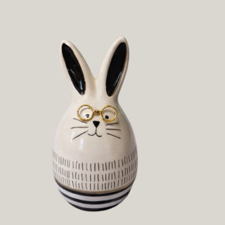 Hase schwarz weiß 15x6 cm mit goldener Brille