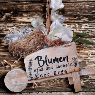 Kleine Holzschubkarre als Osterdeko & Frühlingsdeko