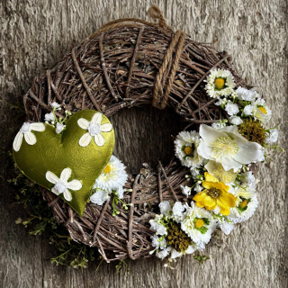 Naturkranz aus Weide 30 cm mit Metallherz