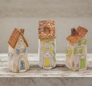 Dekohaus Keramik mit Blumen 11 cm Grün Gelb Blau