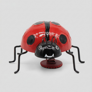 Marienkäfer Abby Magnet Metall 8,3 cm – Deko & Kühlschrankmagnet