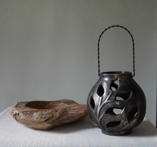 Windlicht Metall – 20 cm, Blätterdruck & Henkel