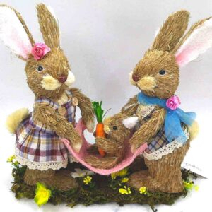 Hasenfamilie Flower Power aus Stroh – Frühlingsdeko